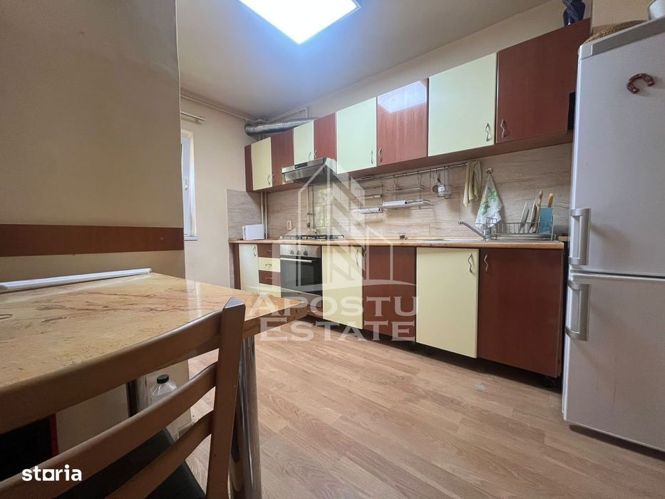 Apartament 4 camere, Zona Centrala