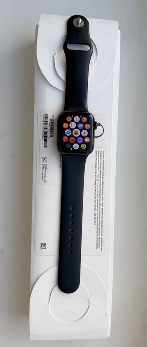 Продам Apple Watch se 40 mm