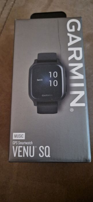Garmin venu SQ смарт часовник