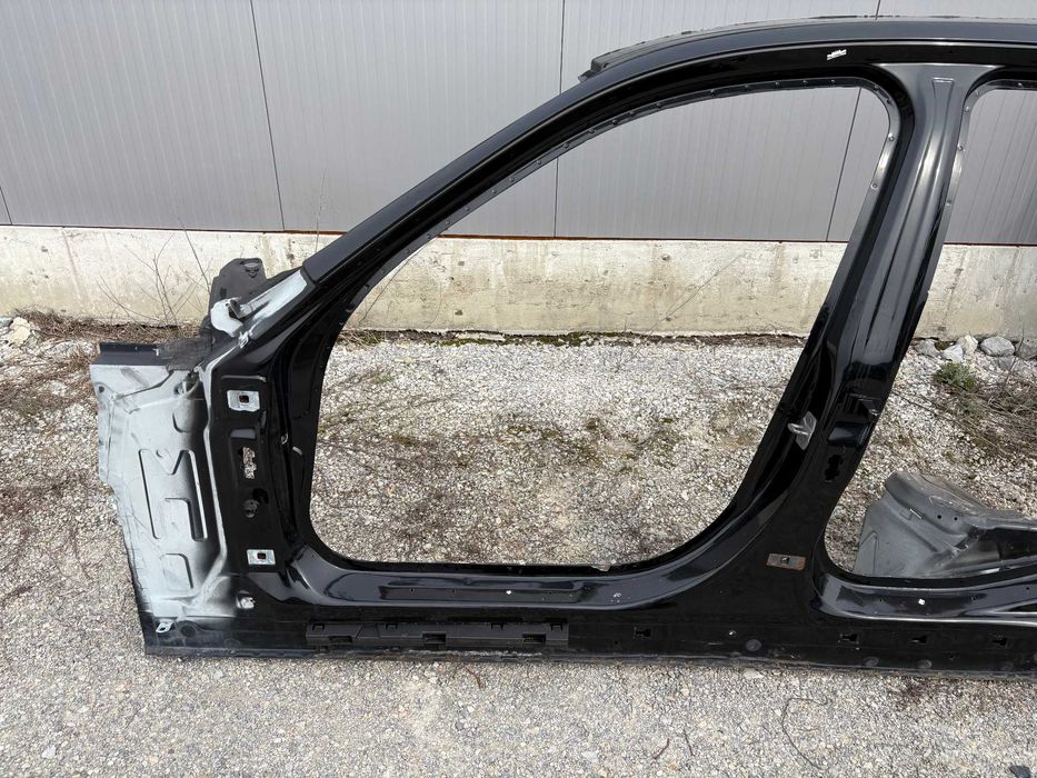 Ляв праг,  Лява колонка , БМВ Ф30 BMW F30