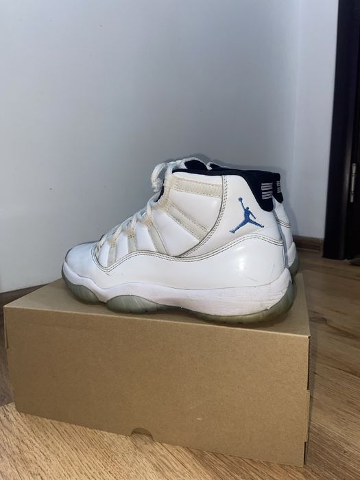 Jordan 11 White And Blue 41