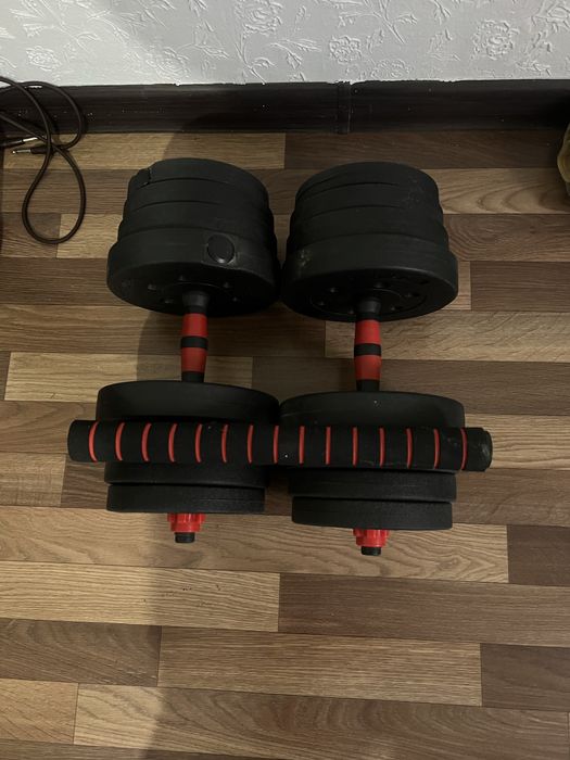 Продам гантели в хорошем состояние новые