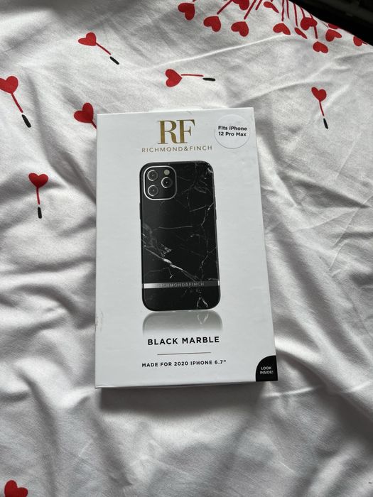 Oferta huse telefoane 360 de buc