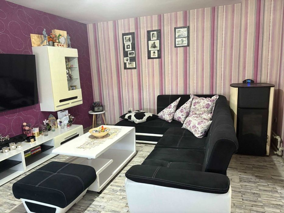 Продава се Четиристаен апартамент в Видин, Петко Каравелов - 130 кв.м за 981 €/кв.м - Снимка #2