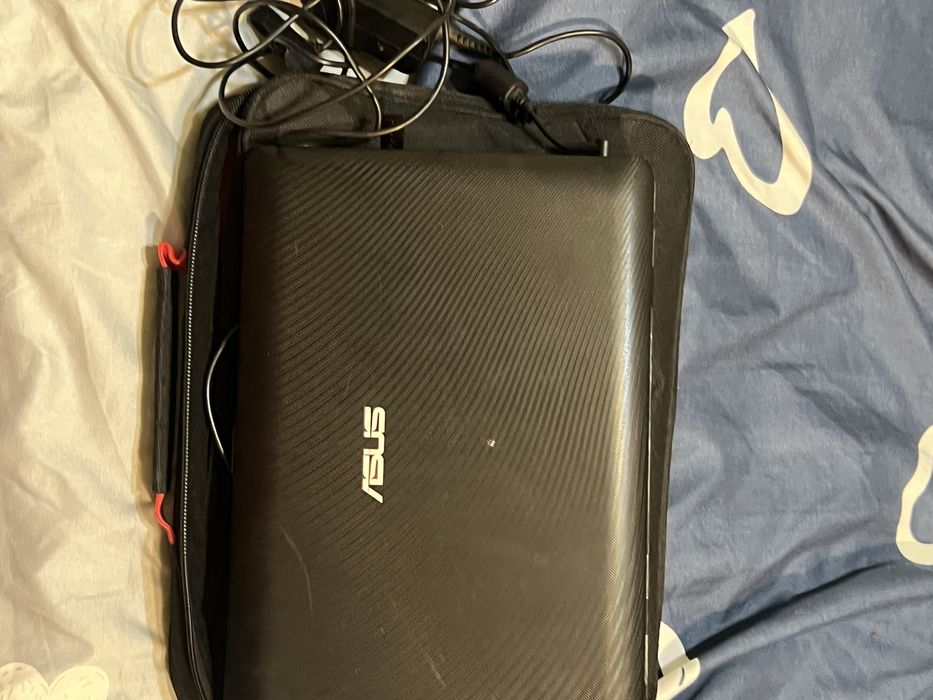 Нетбук asus в рабочем состоянии