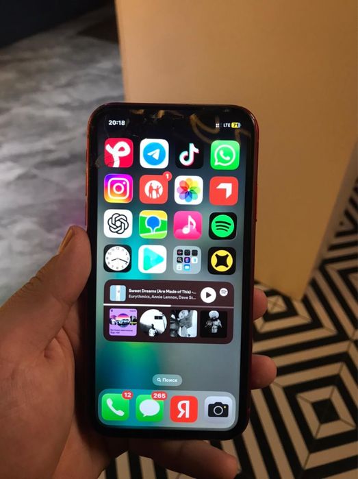 продаю айфон хr за 45000 тенге