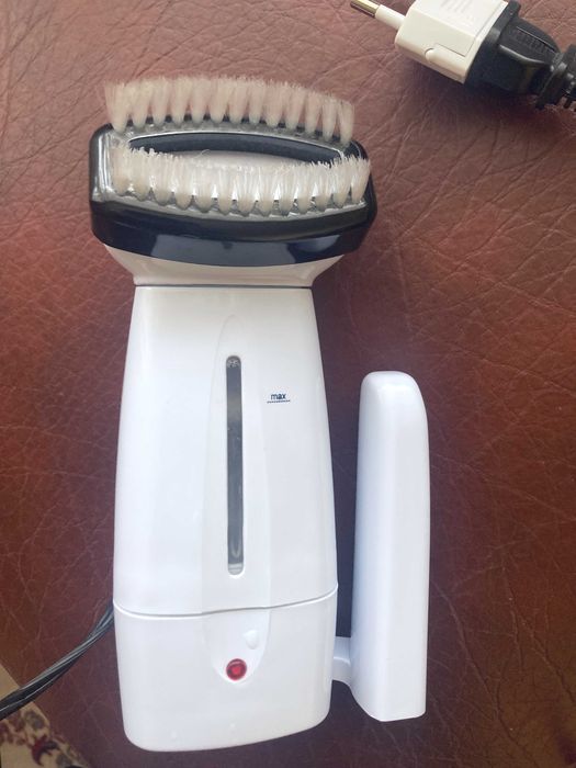 Продавам миниовлажнител-четка