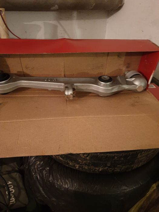 Носачи за Ауди А4 В6  чисто нови