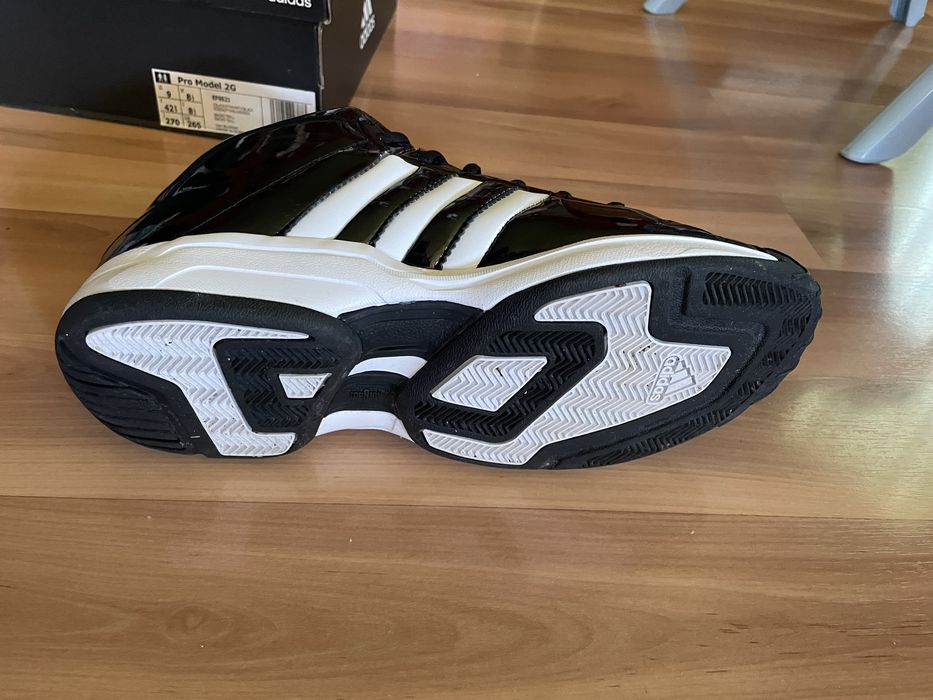 Adidas Pro model Чисто нови N 42/5