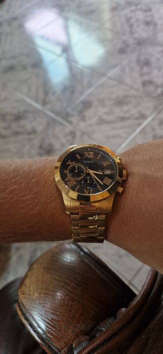 Часовник Guess Atlas