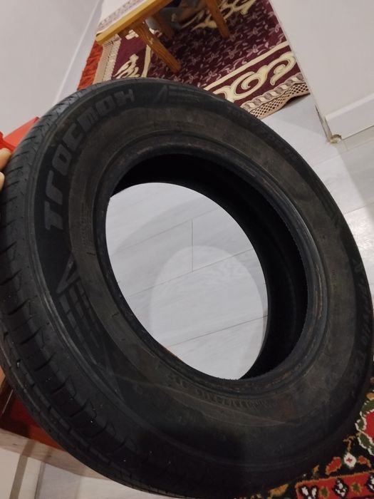 Шины летние 1шт почти новый