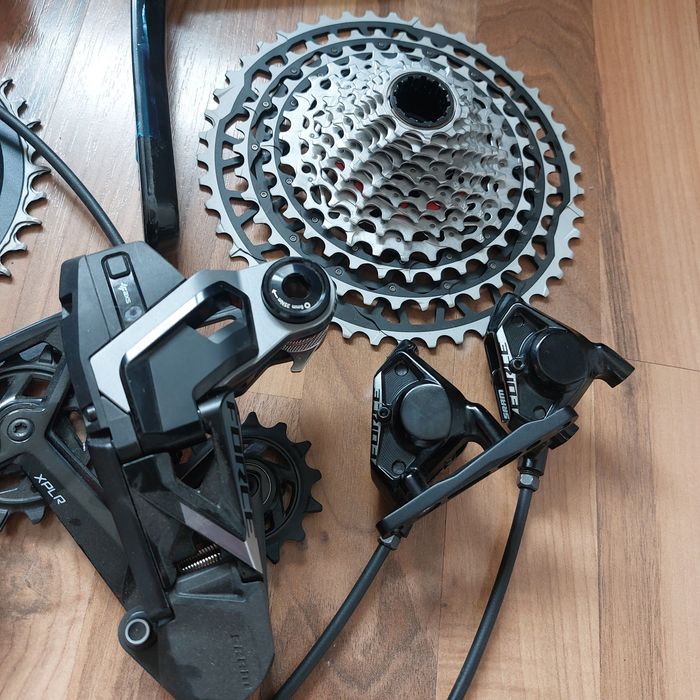 Groupset sram force xplr axs 13 viteze