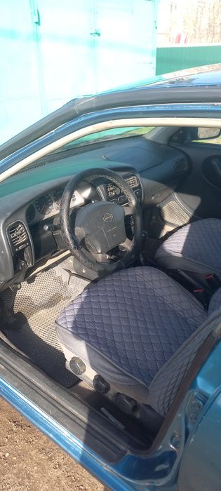 Продам машину Nissan primera