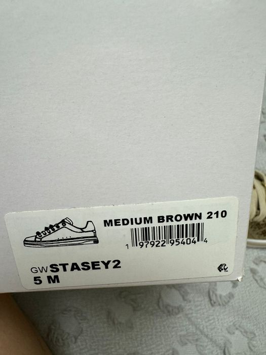 Продам абсолютно новые кеды GUESS