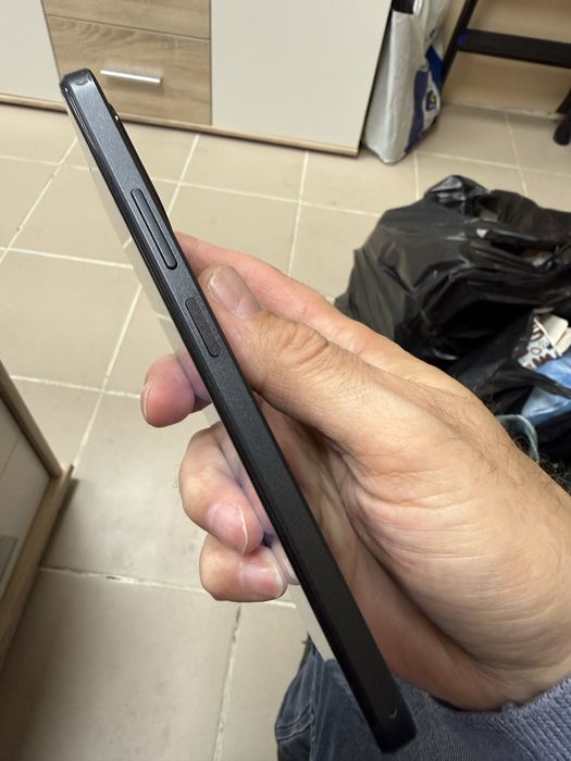 Oppo A18 4/64gb отличен