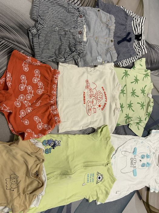 Lot de Tricouri+pantaloni scurti marimea 74 (6/9 luni)