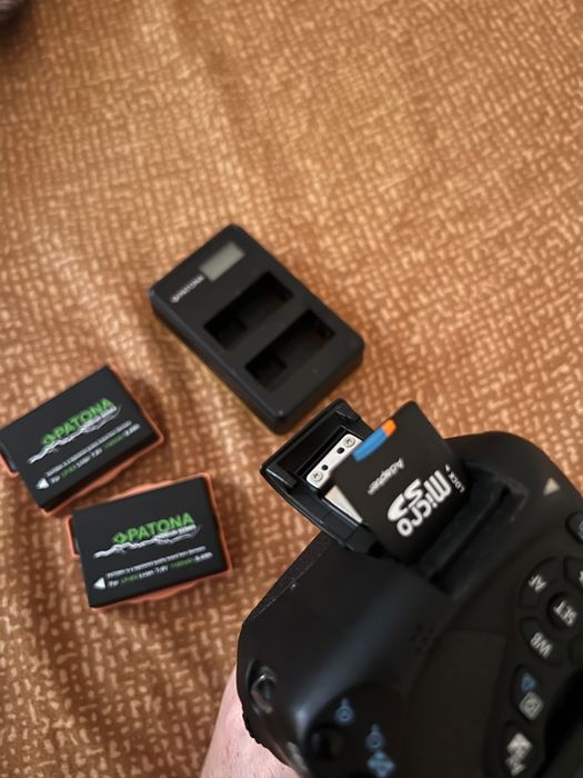 Фотоапарат Canon EOS 700D