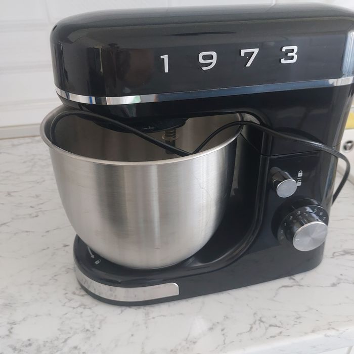 Vând mixer cu bol inox
