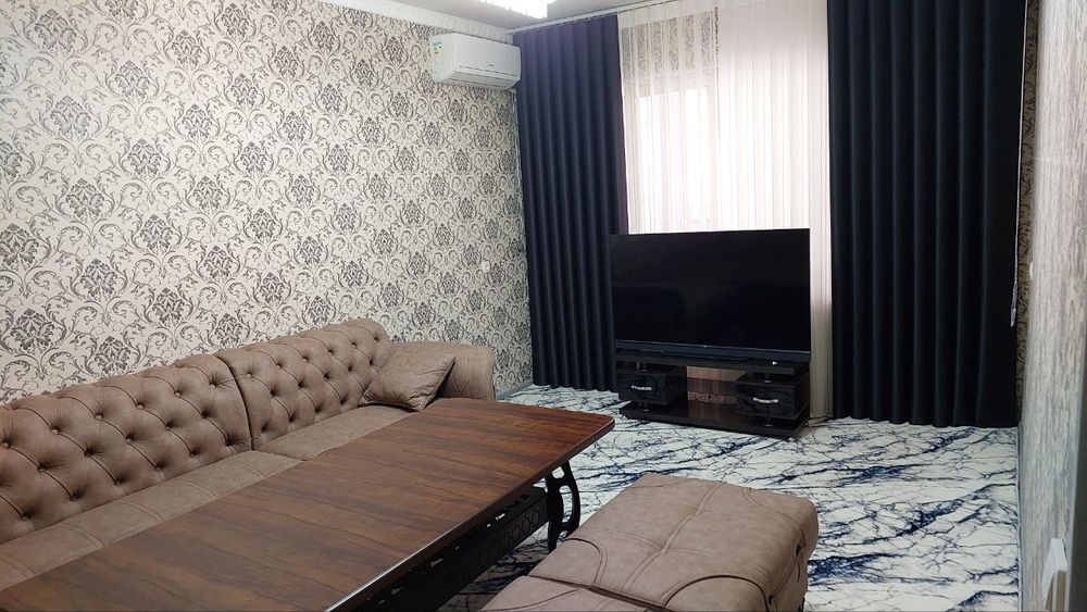 Uy tez sotiladi. Chirchiq sh 1 mkryn