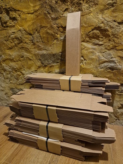 140бр. картонени кутии за вино