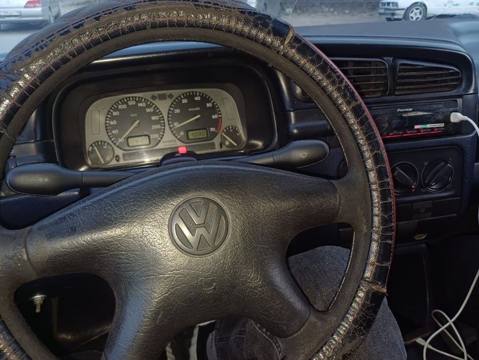 Продам   срочно  машину