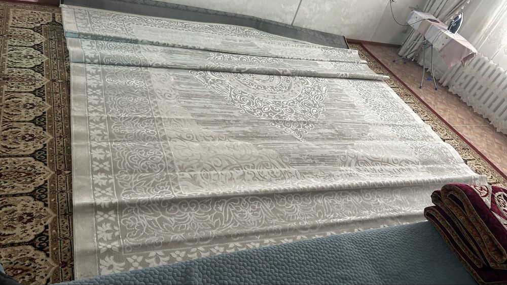 Продам новую ковру