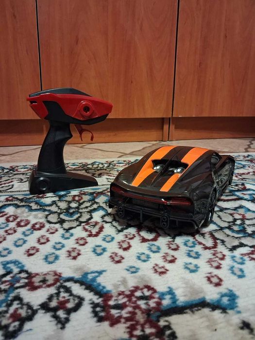 Машина на пульте управление