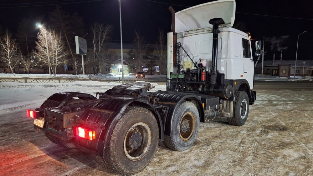 Продам Маз тягач