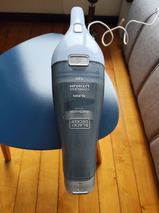 Ръчна прахосмукачка Black&Decker