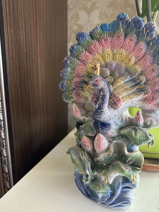 Продам раритетную  статуэтку