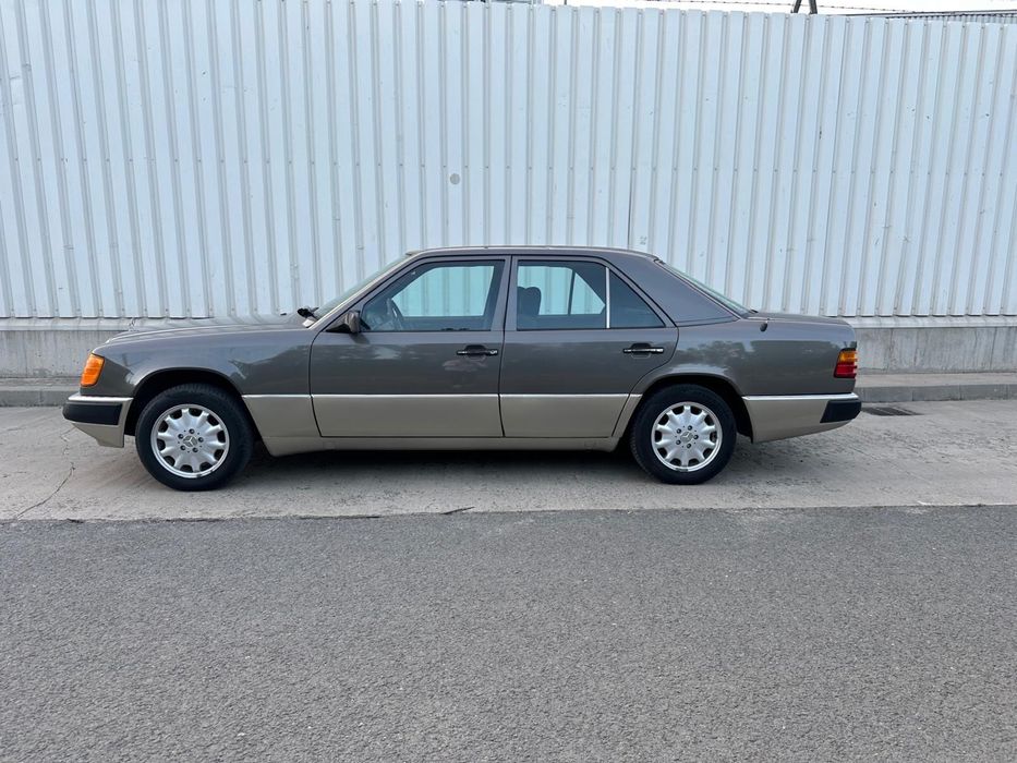Mercedes Benz w124 - 1990 Atestat retromobil