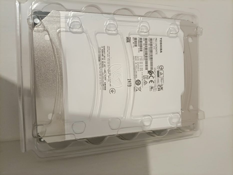 vand hard disk toshiba 24tb nou 0 ore mg11aca24te enterprise 1024 buff