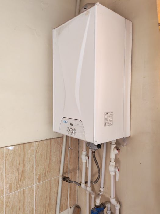 1 хонали уй сотилади