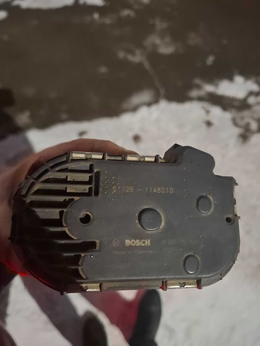 Дроссельная заслонка