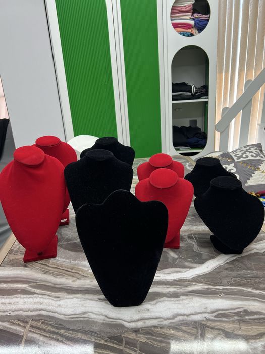 Подставки и держатели для украшений