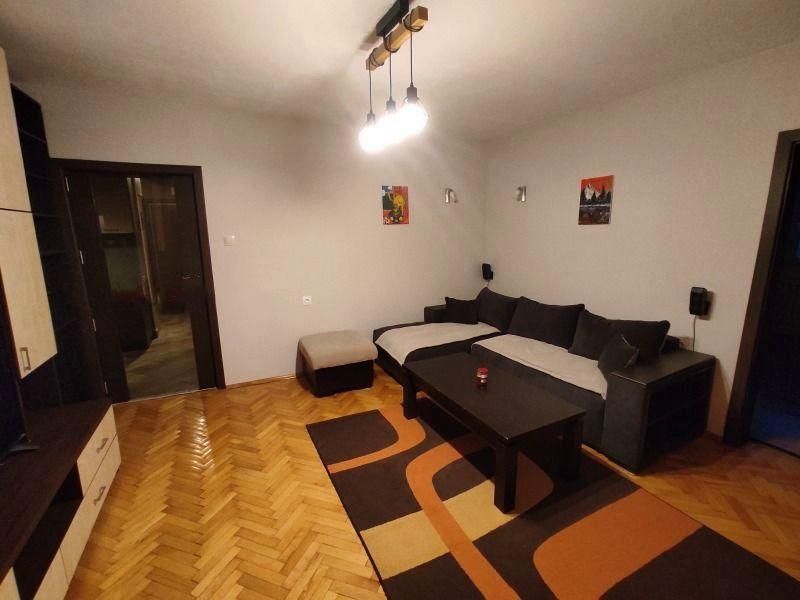 Тристаен апартамент в ж.к. Младост 1