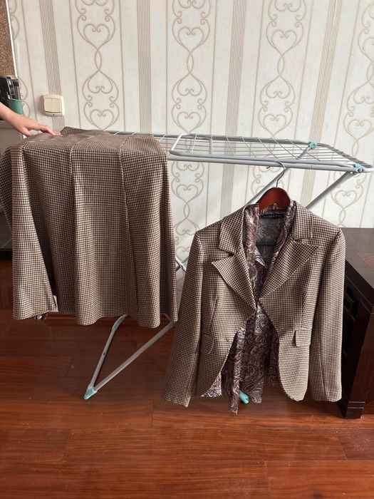 Женский костюм …..