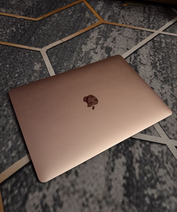 Macbook Air 13” M1, 256 ГБ (2020)