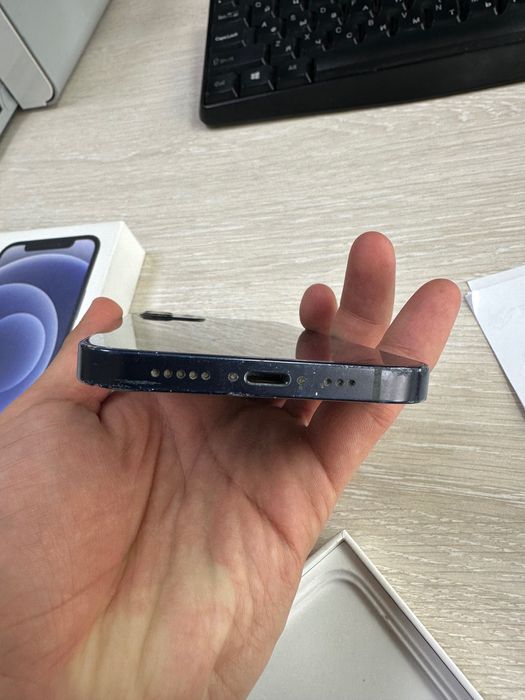 Продам iPhone 12, 128g