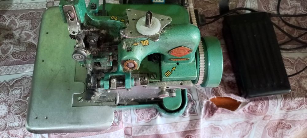 Averlok tikuv mashinasi