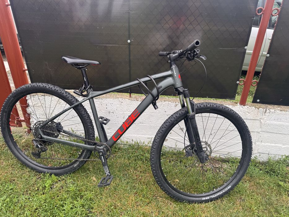 Bicicleta Cube Analog