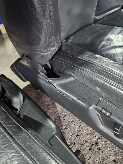 Предни седалки за Volvo XC90