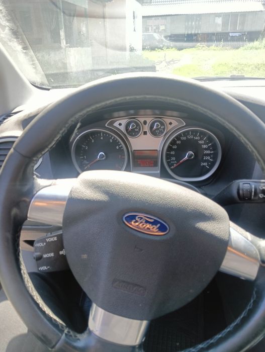 Vând Ford focus mk2 1.8 benzina pentru dezmembrat