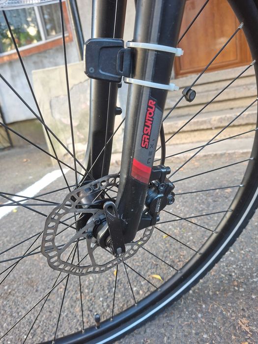 vand bicicleta Specialized, cadru marimea L, roti pe 28