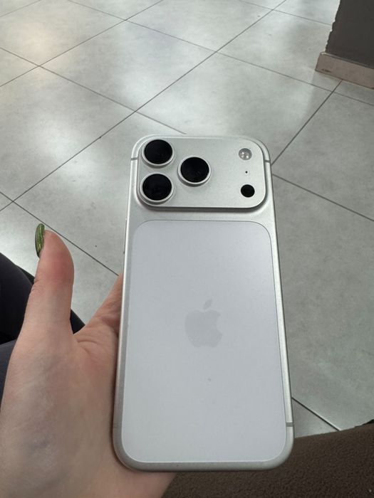 Iphone 17 pro 1T