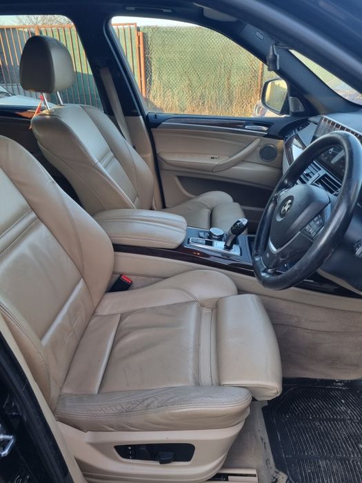 Продавам бежаво кожено рекаро с подгрев за бмв Х5 Е70