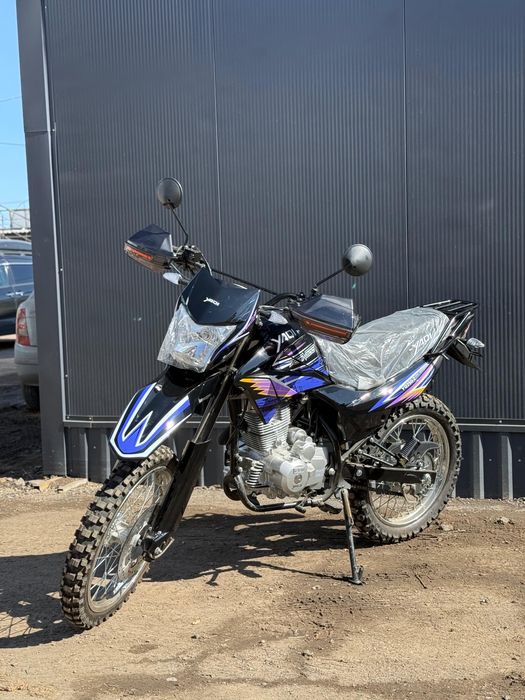 Мотоцыкл Yaqi.