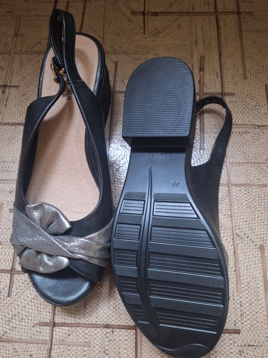 Босоножки новые Taccardi