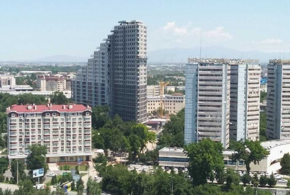 Сотилади 150 кв.м в престижном районе столицы. Спецплан 4/4/5 с лифтом