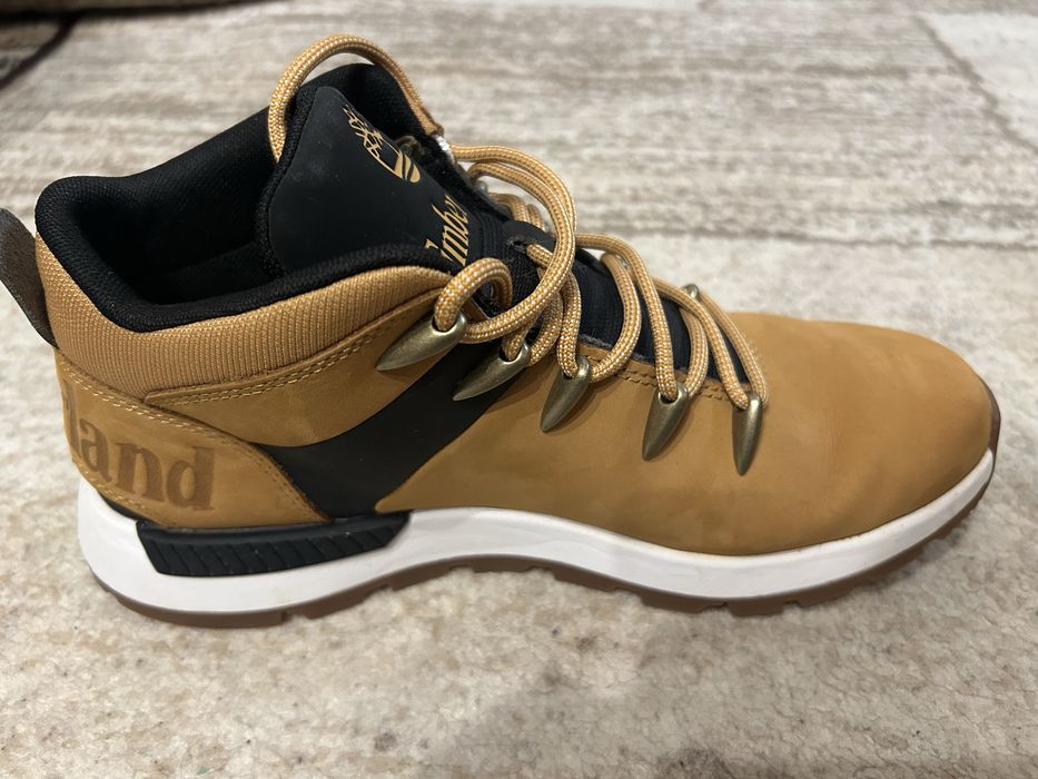 Vând ghete Timberland